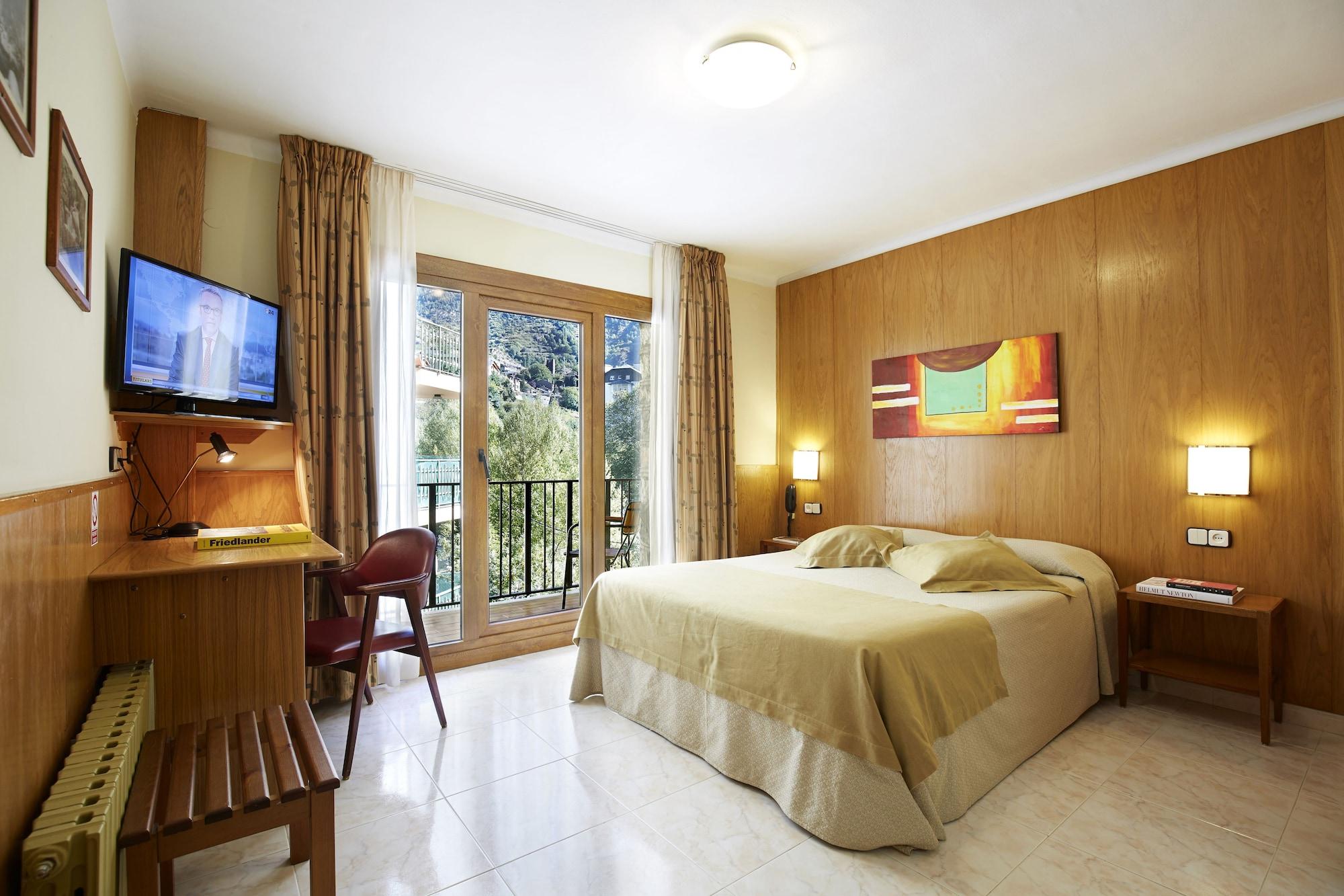 Hotel Univers Encamp Bagian luar foto